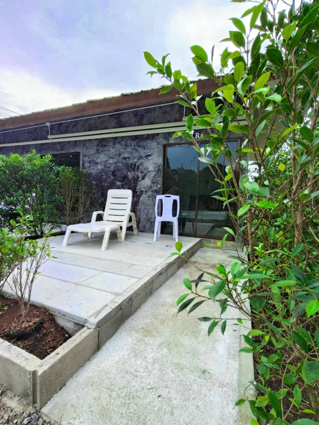 Khaosok Farmstay Khao Sok National Park Екстер'єр фото
